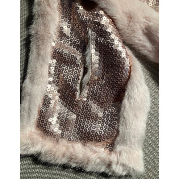 Kohls Candie’s Pink Furry Hat Scarf Muff Set - Picture 7 of 8